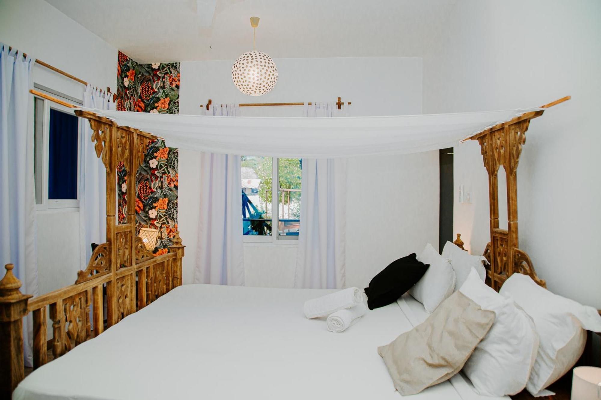לינה וארוחת בוקר גאמביאני Ocean Boho House מראה חיצוני תמונה